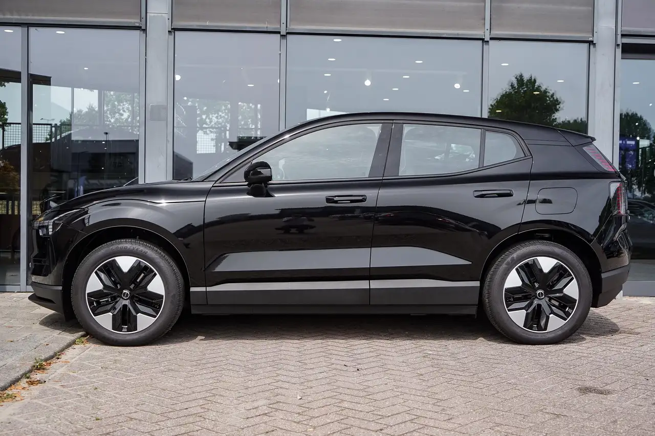Volvo EX30 2026
