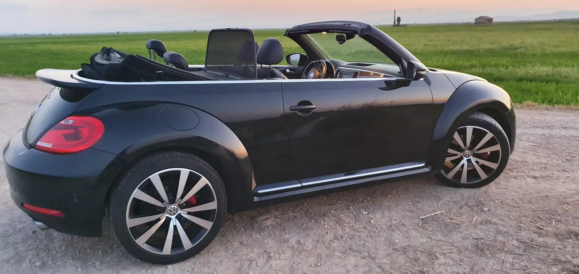 Volkswagen Beetle Cabrio 2.0 TSI Sport DSG 210 Negro - 1