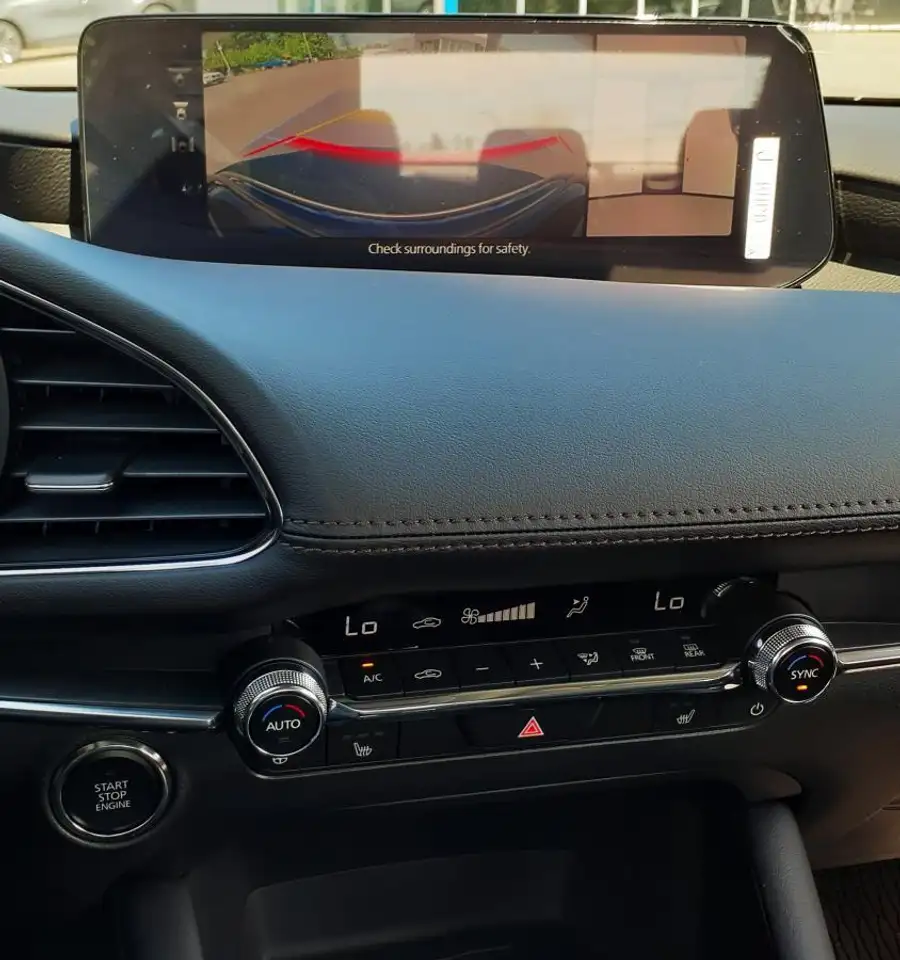 Mazda 3 снимка Mazda 3