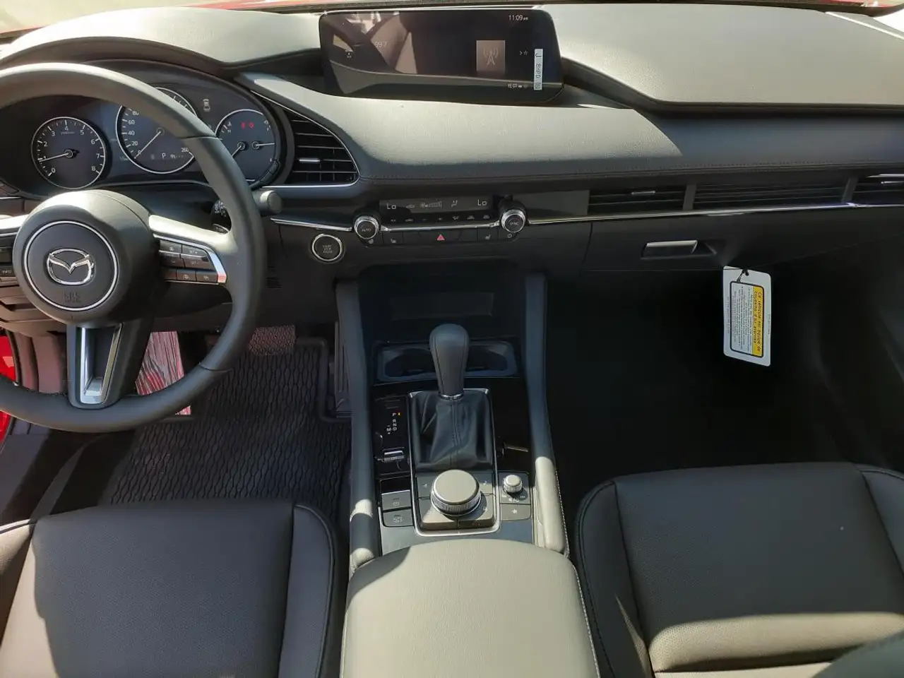 Mazda 3 снимка Mazda 3
