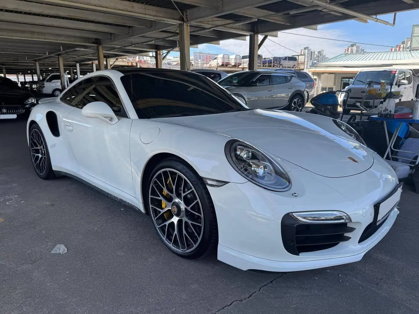 Porsche 911 3.8L Turbo S 560ch / Pack Chrono / Carbone Wit - 1