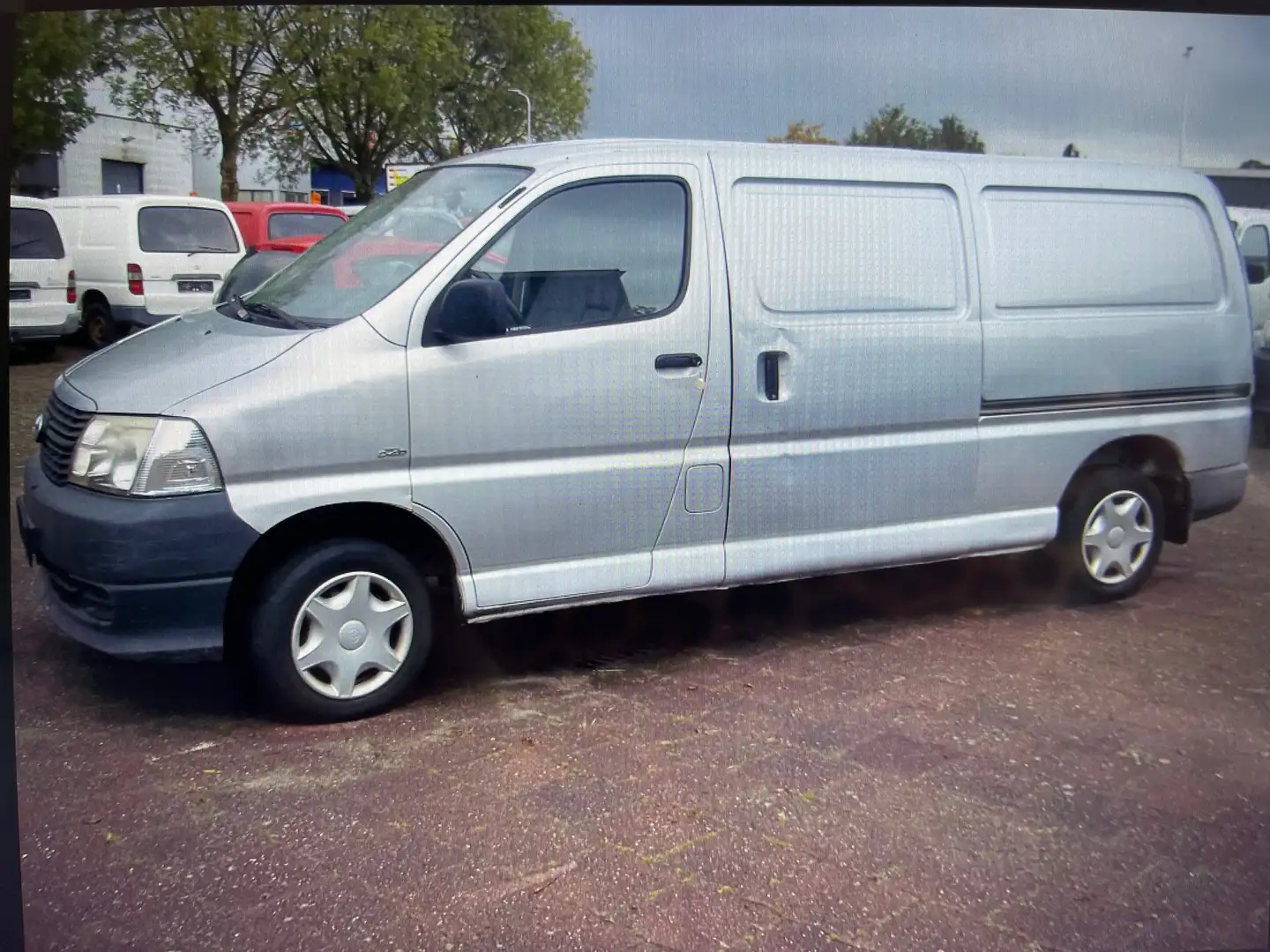 Toyota Hiace Синій - 1