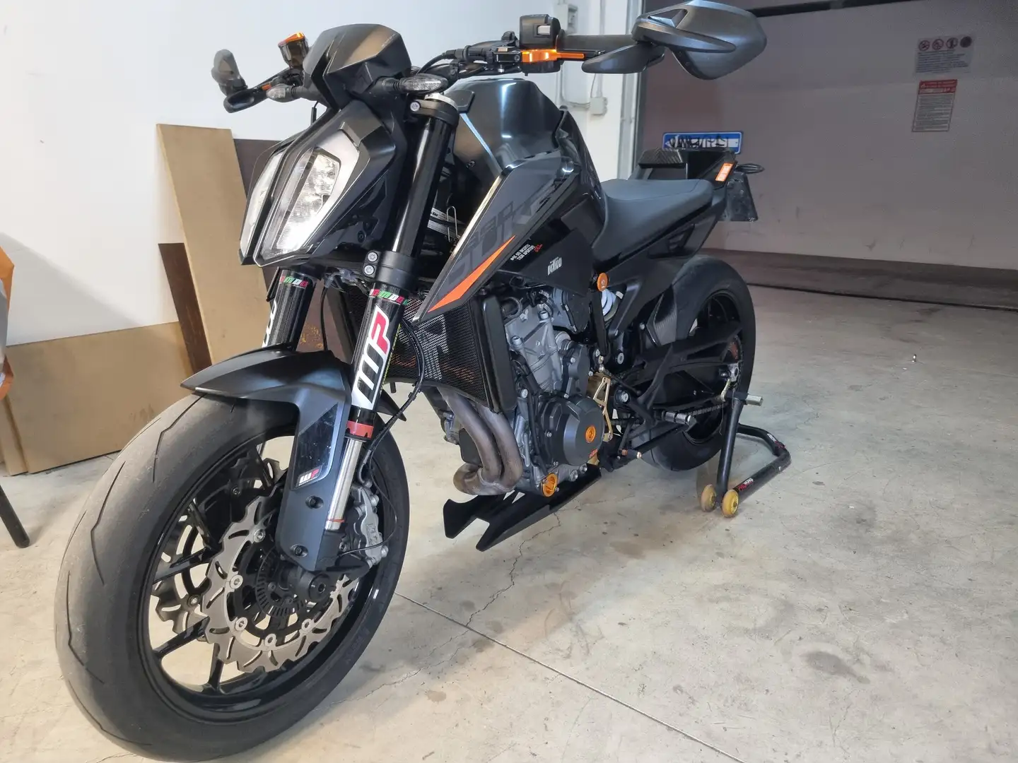 KTM 890 Duke L Nero - 1