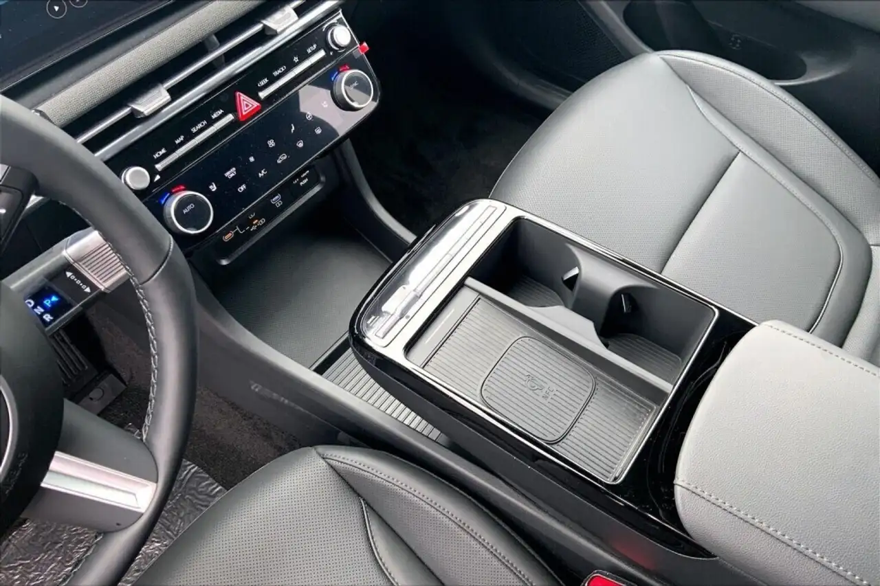 Hyundai TUCSON photo Hyundai TUCSON