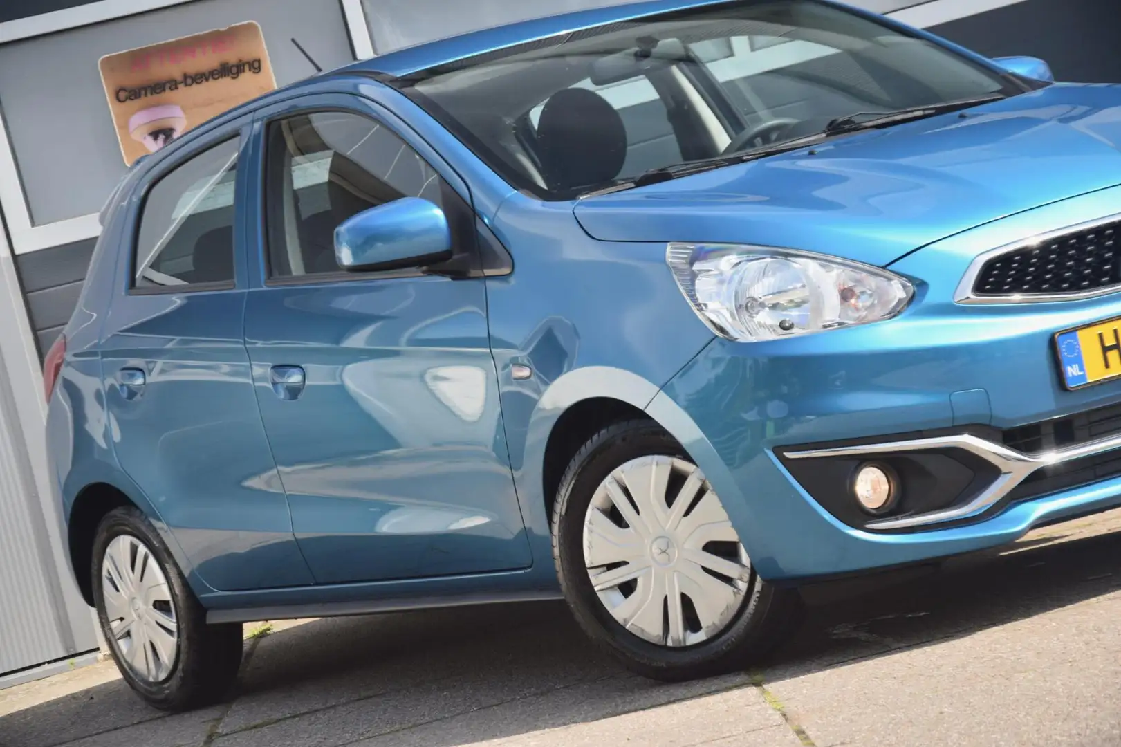 Mitsubishi Space Star 1.0 Cool+ Blau - 2