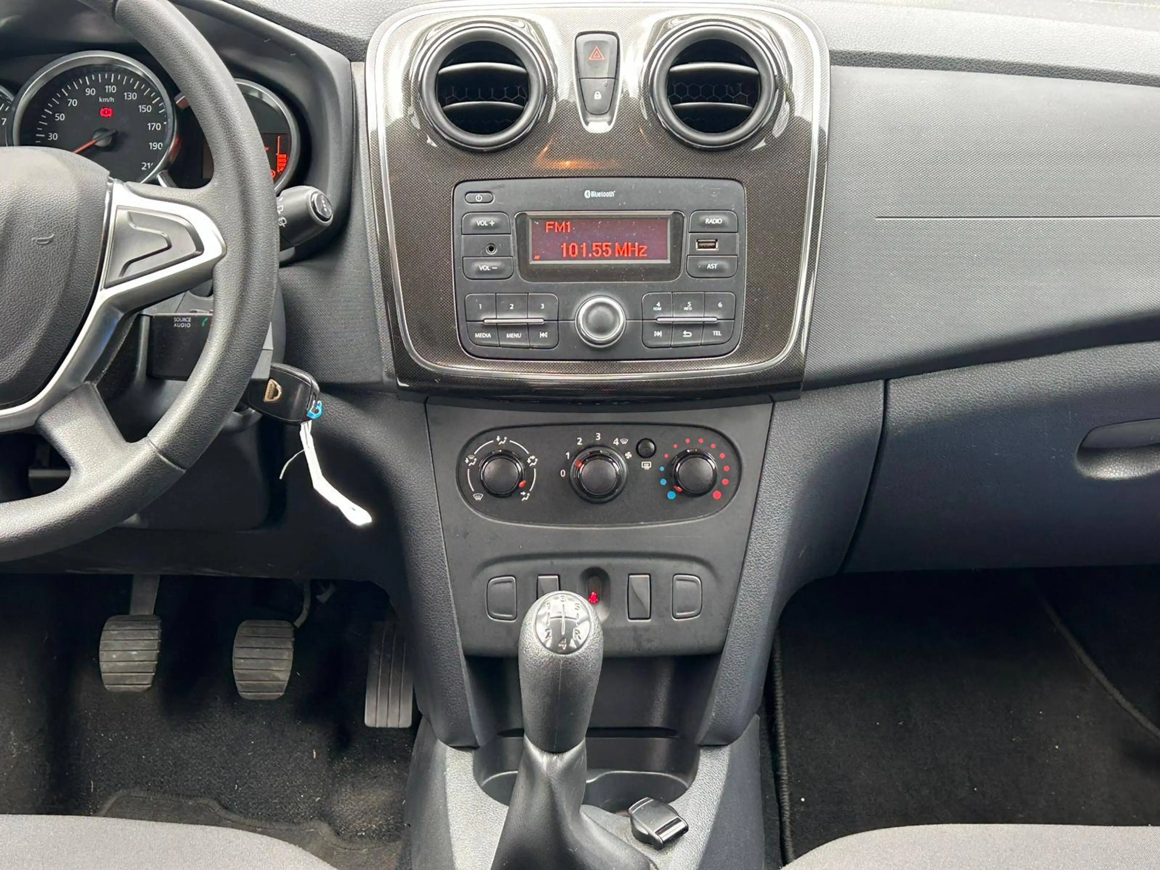 Dacia Logan 📍AGENCE BINCHE - ✅12 MOIS DE GARANTIE — photo 13