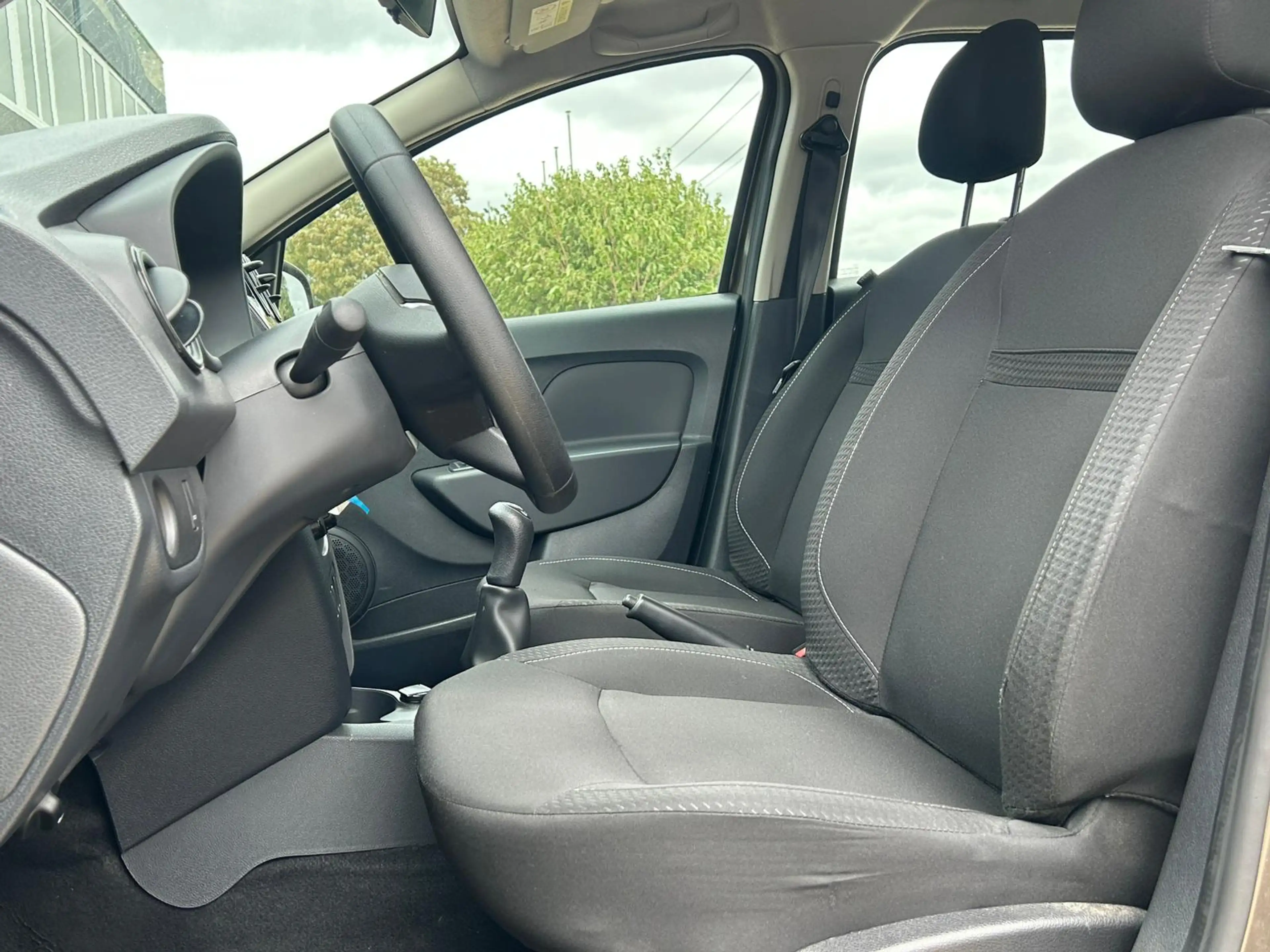 Dacia Logan 📍AGENCE BINCHE - ✅12 MOIS DE GARANTIE — photo 9