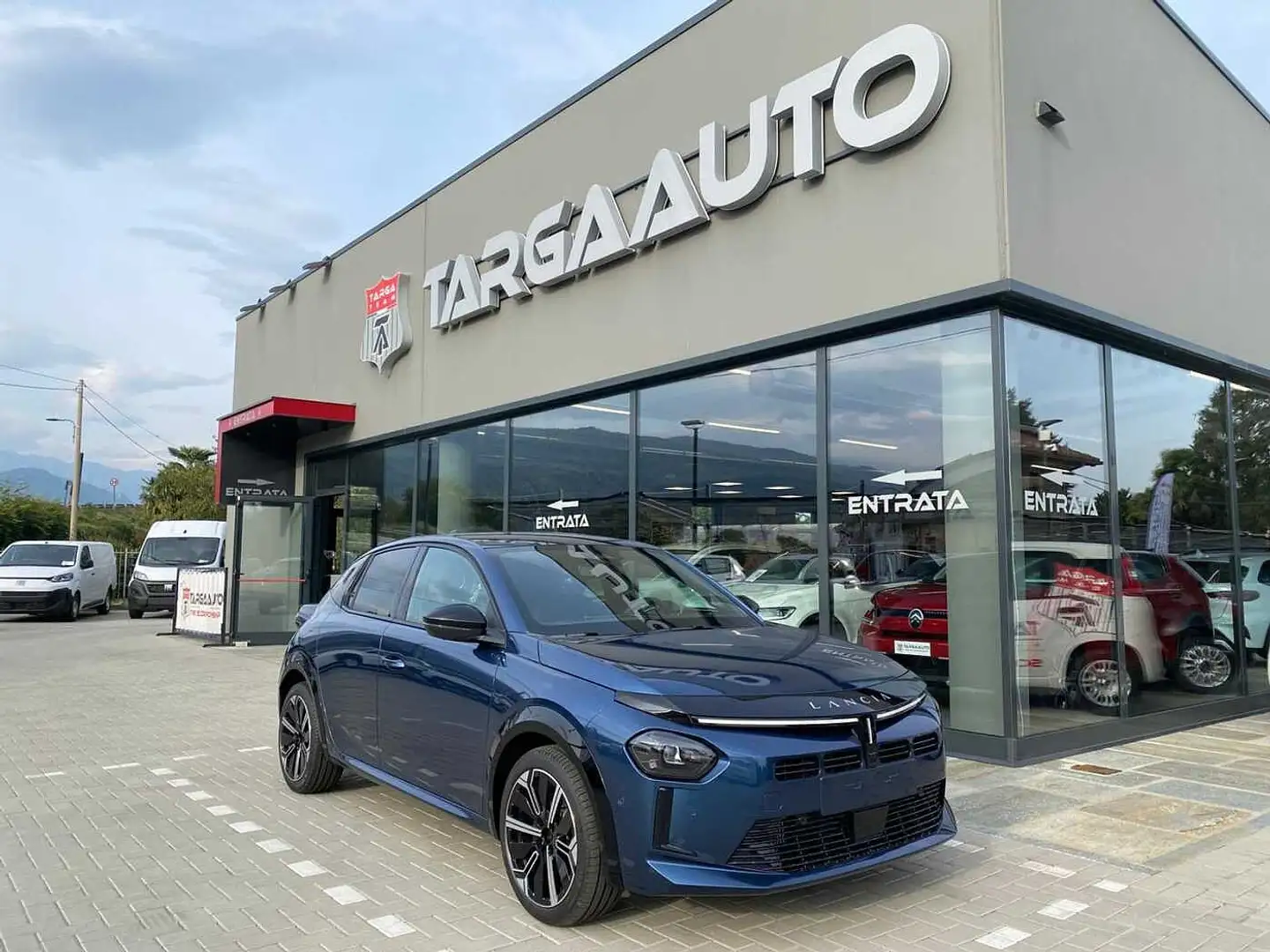 Lancia Ypsilon Hybrid e-DCT LX Blau - 1