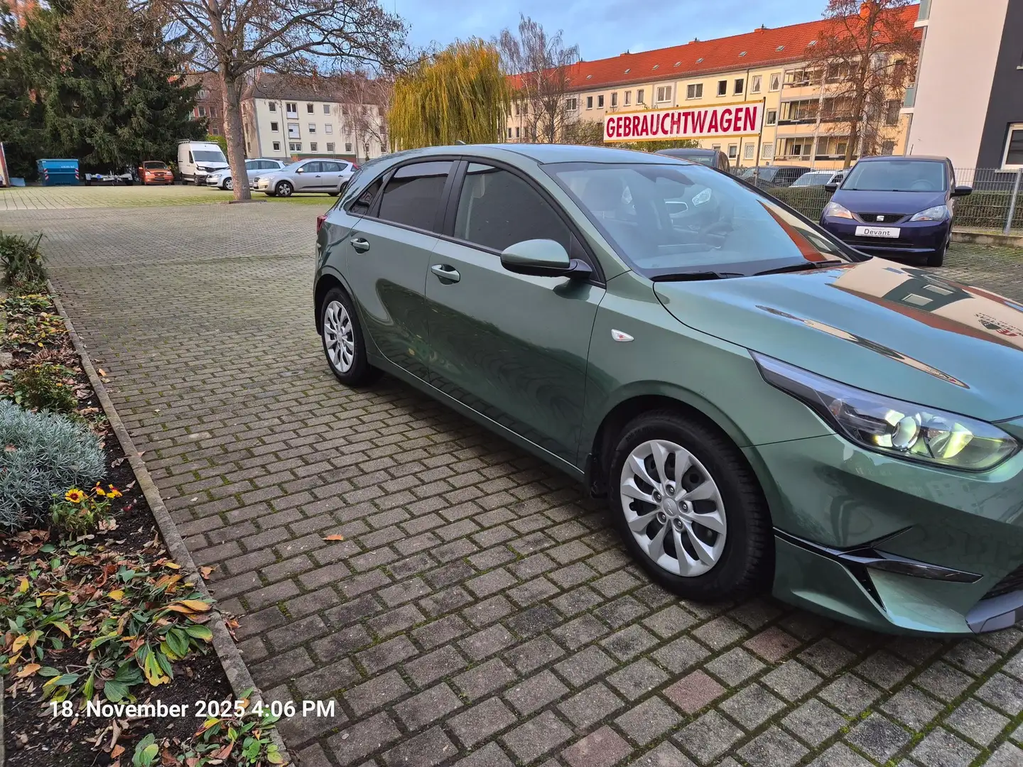 Kia Ceed / cee'd 1,0 T-GDi /Navi/Allwetterreifen Grün - 1