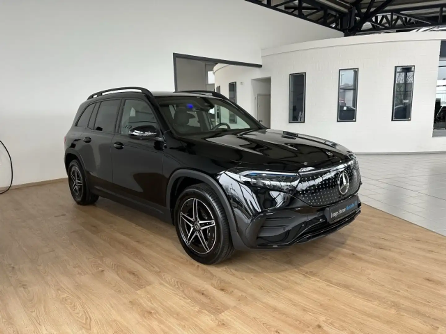 Mercedes-Benz EQB 350 EQB 350 4M AMG+AHK+360+NIGHTPAKET+DISTRONIC Navi Noir - 2