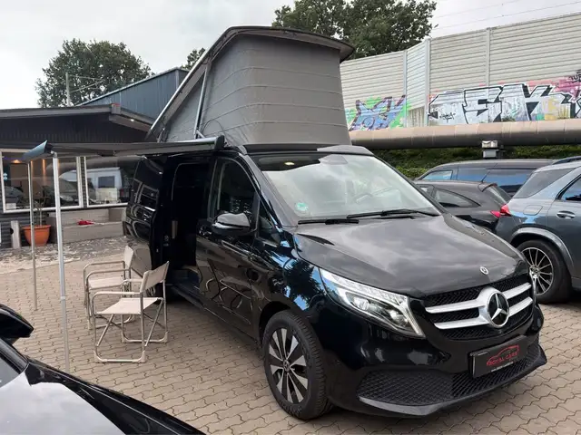 Mercedes-Benz V-Class view 2