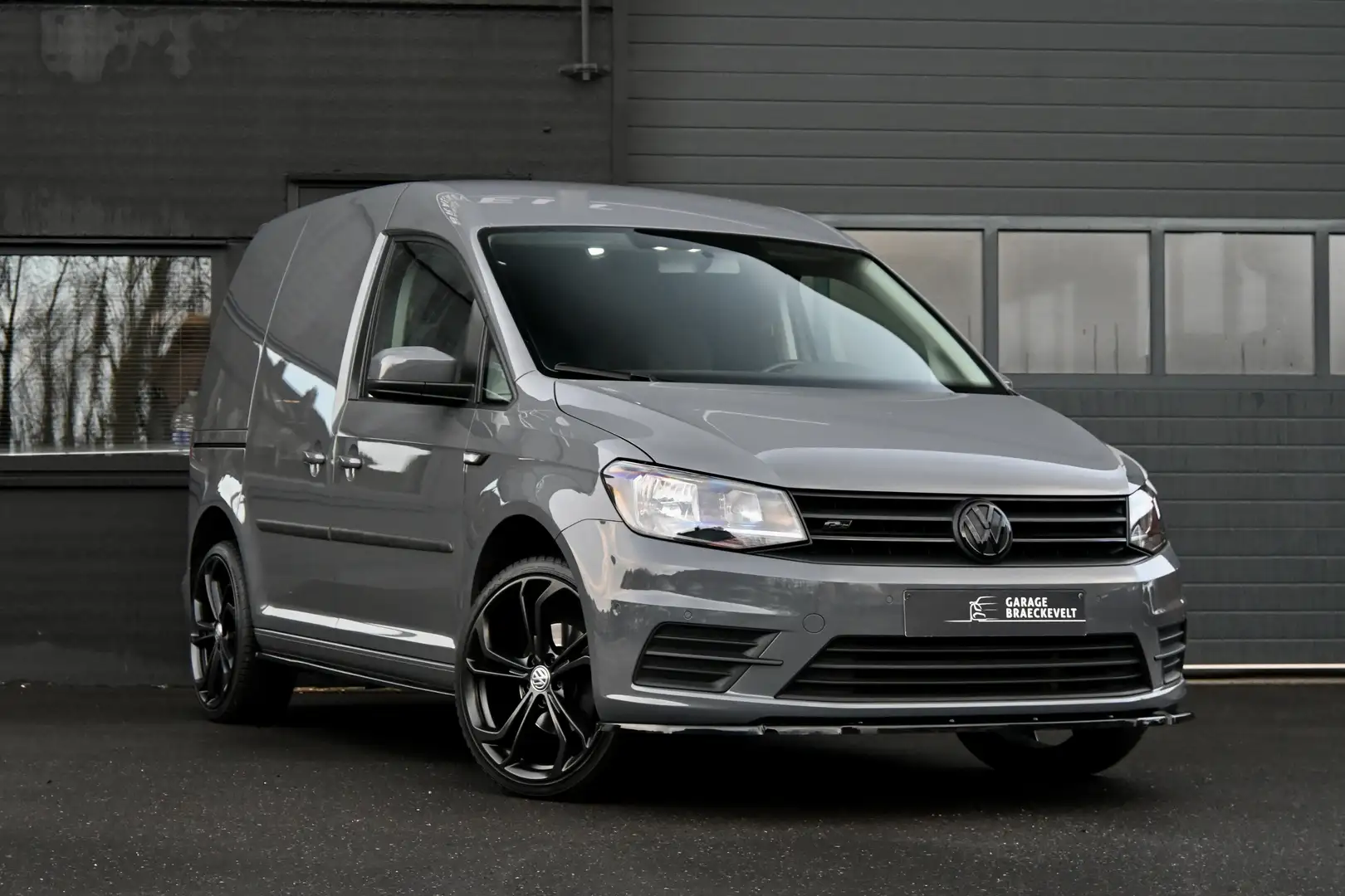 Volkswagen Caddy 2.0tdi DSG - GTI interieur -Trekhaak - Carplay-18" Gris - 1