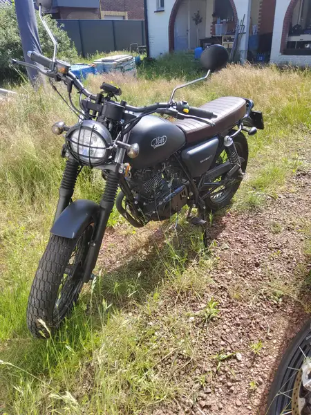 Mash Seventy 125