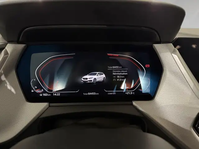 BMW 1 Series view 2