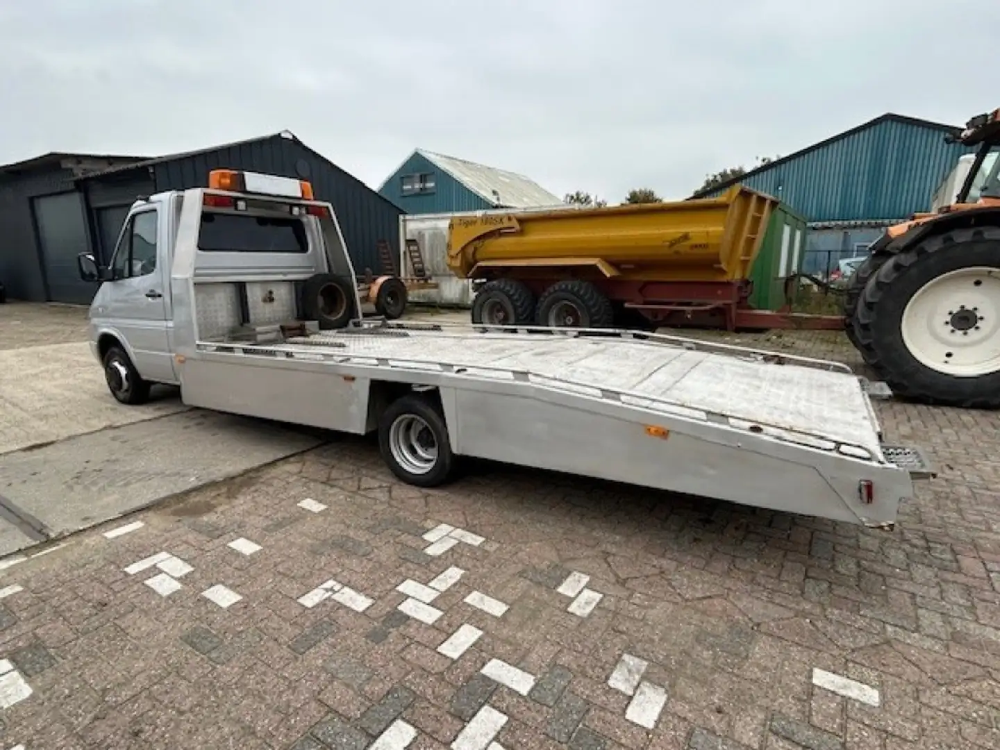 Mercedes-Benz 413 CDI Oprijwagen Semi-automaat!! Срібний - 2