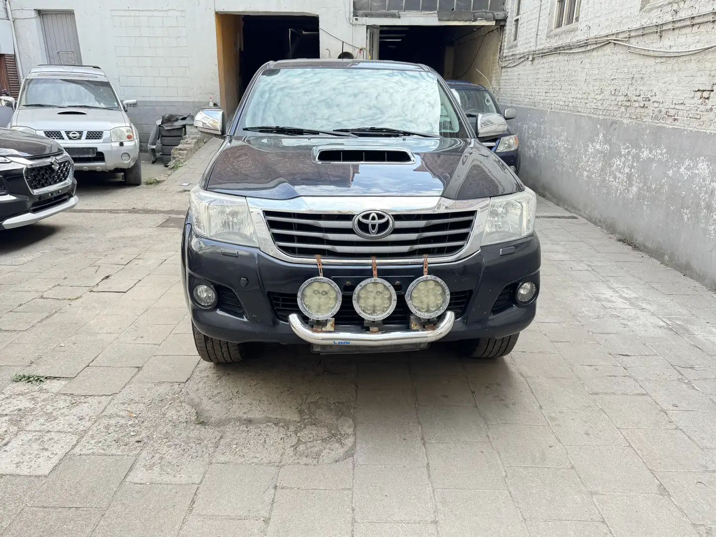 Toyota Hilux Bleu - 2