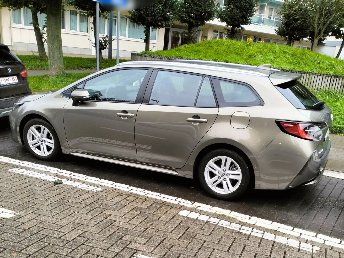 Toyota Corolla Corolla TS Hybrid 1.8 Dynamic e-CVT GPF Brons - 2