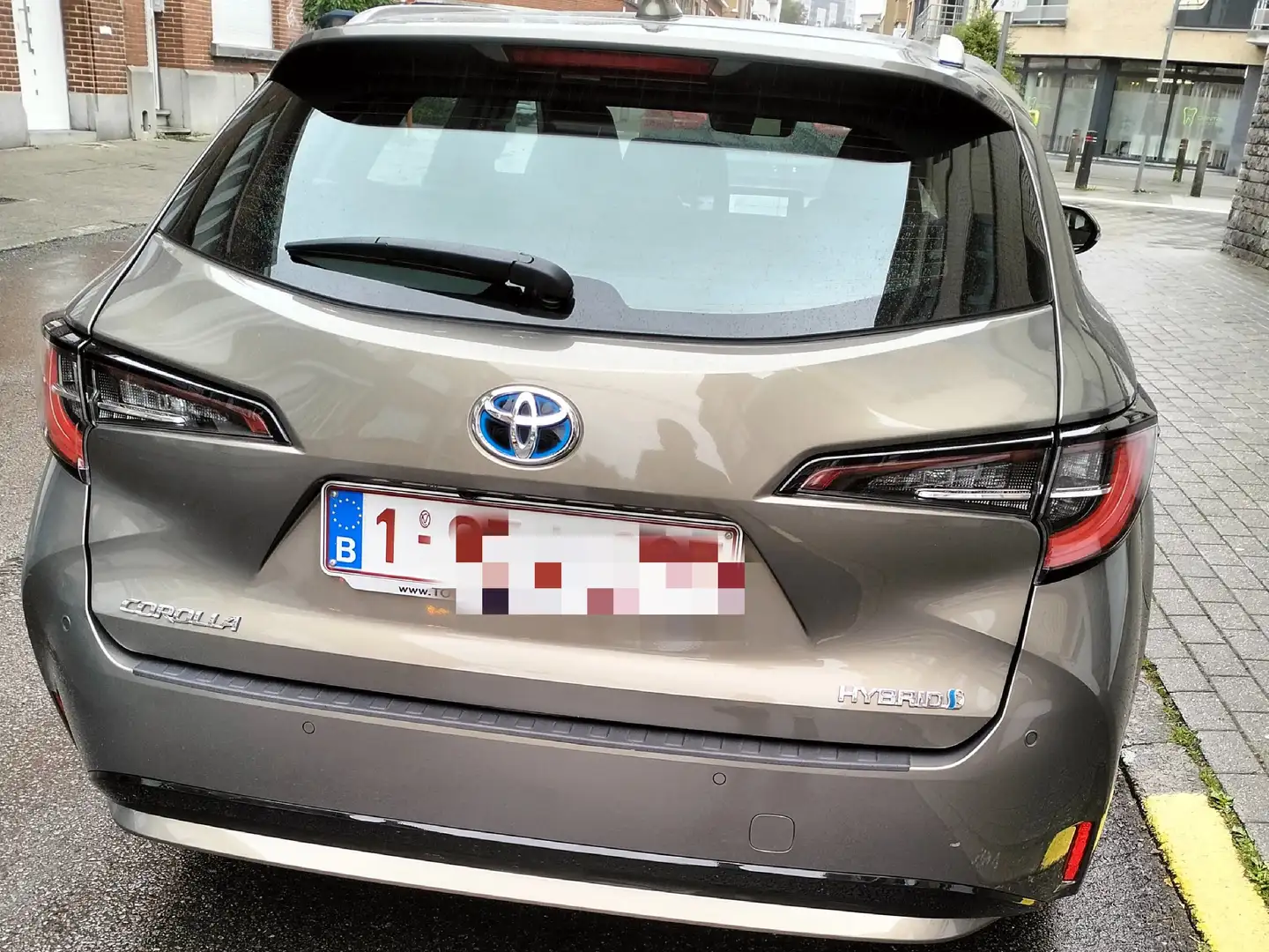 Toyota Corolla Corolla TS Hybrid 1.8 Dynamic e-CVT GPF Brons - 1