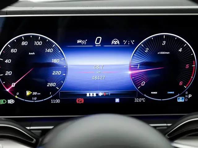 Mercedes-Benz GLE view 12