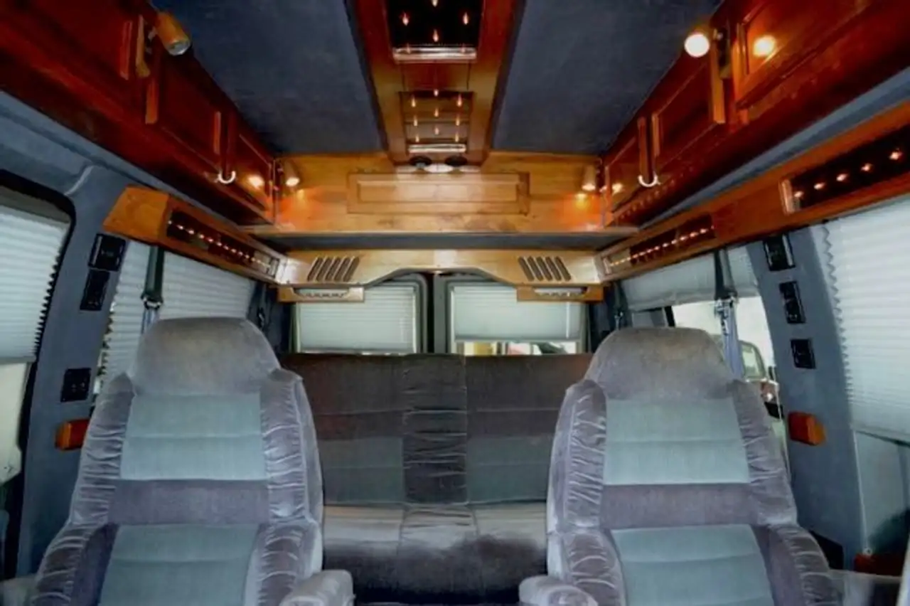Ford Econoline Van E-150 4,6 V8, foto 3