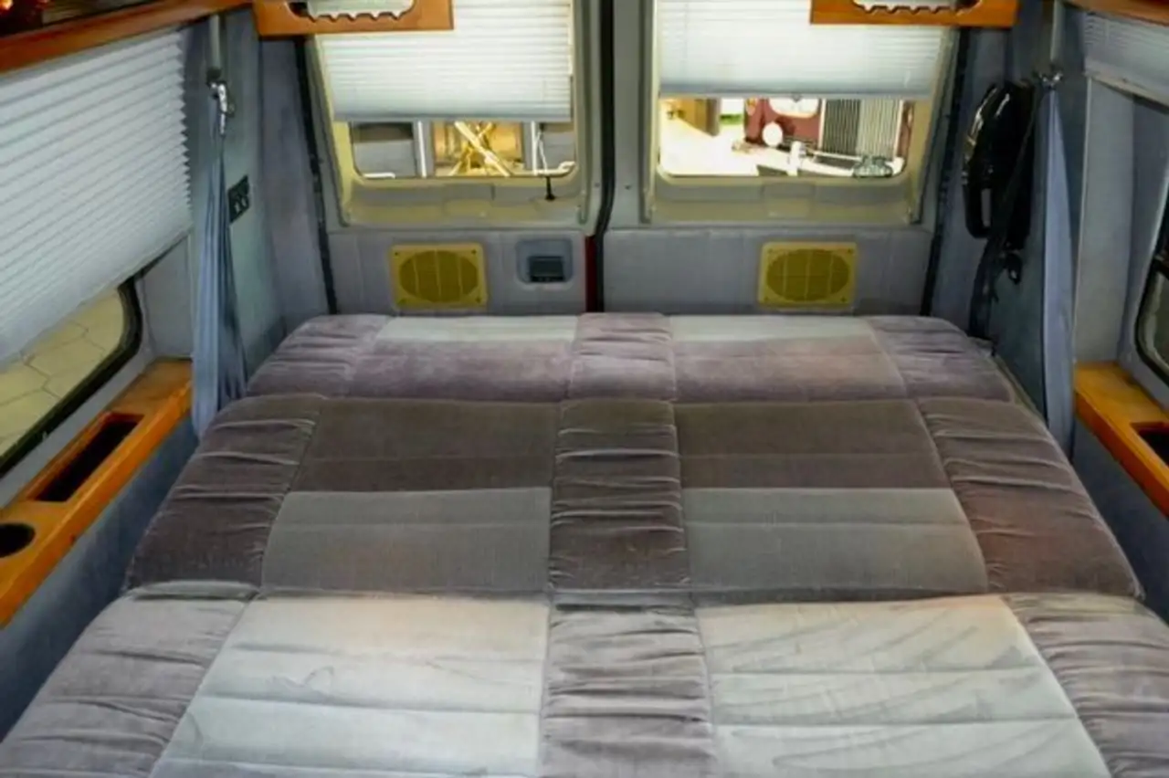 Ford Econoline Van E-150 4,6 V8, foto 7