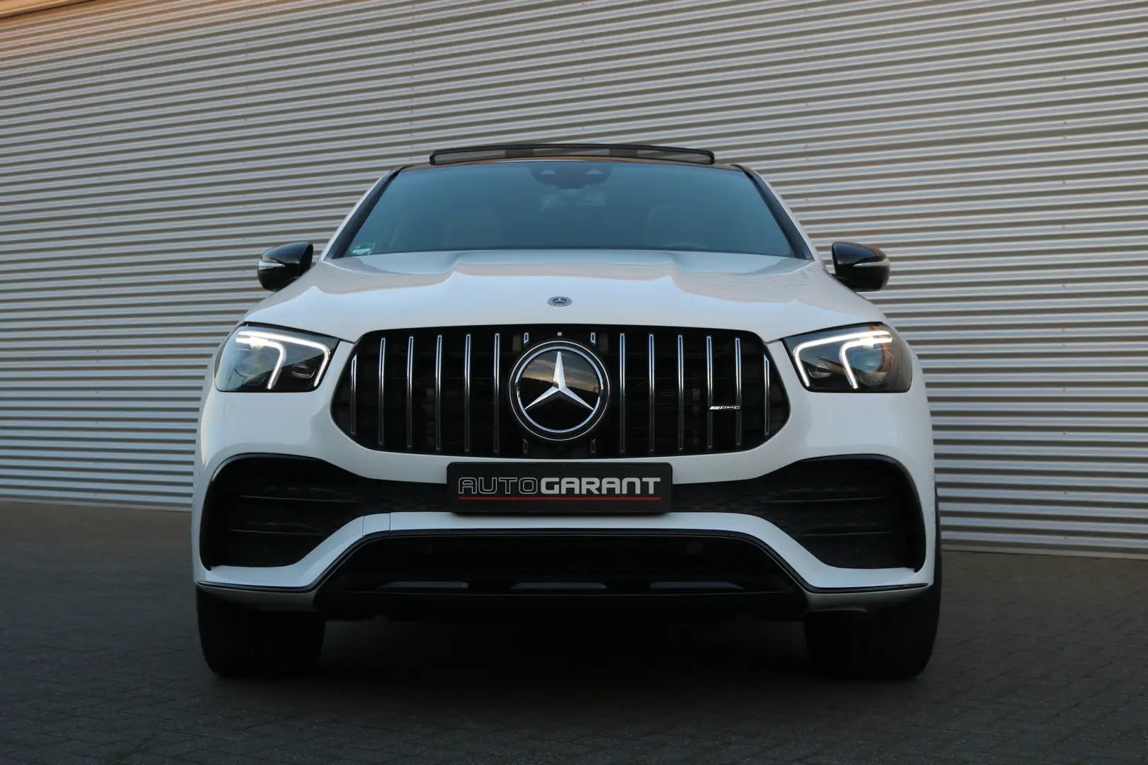 Mercedes-Benz GLE 53 AMG Coupé 4MATIC+ AMG NightPakket (Panoramadak Sportle Wit - 2