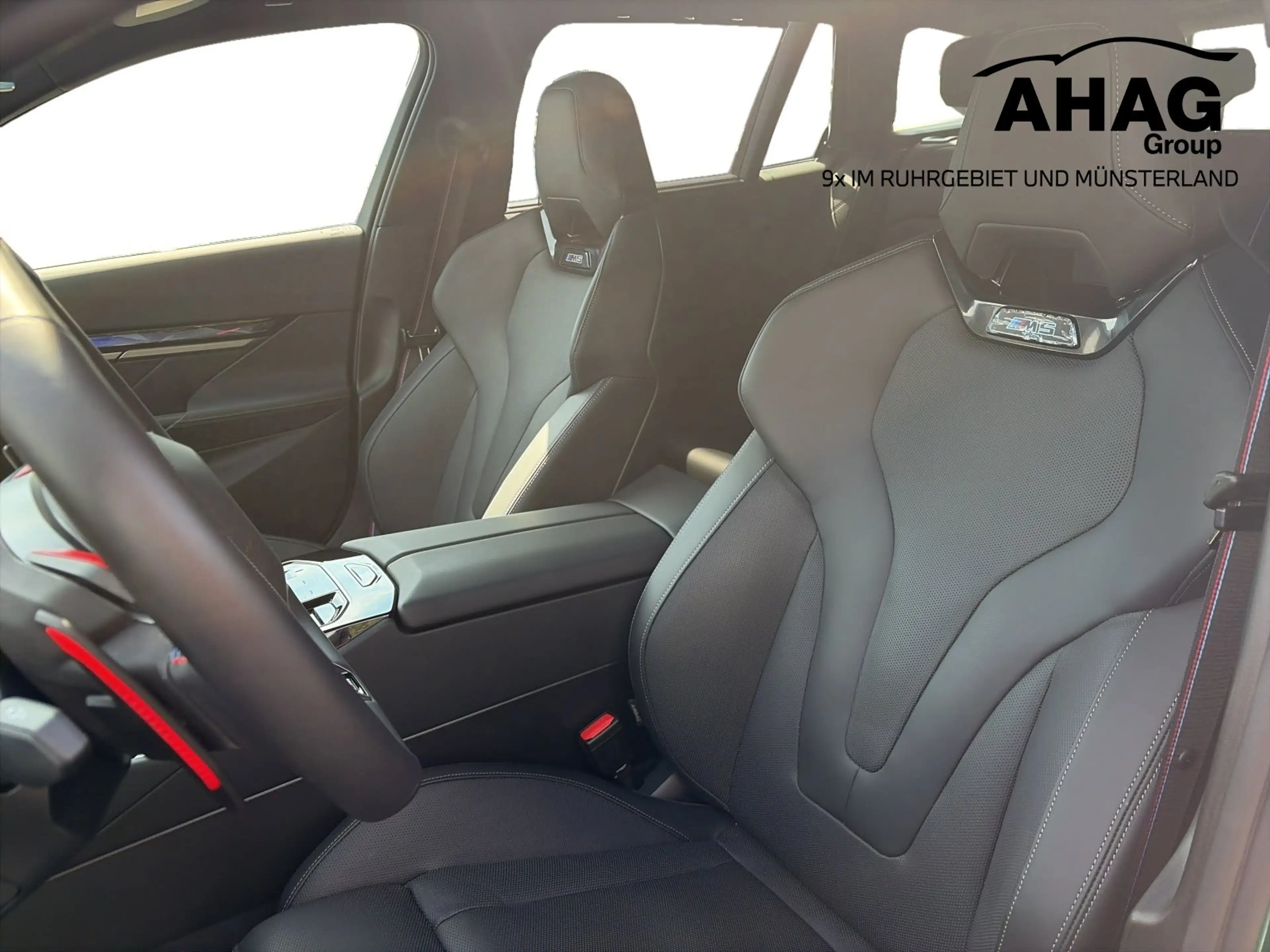 BMW M5 Touring — photo 7