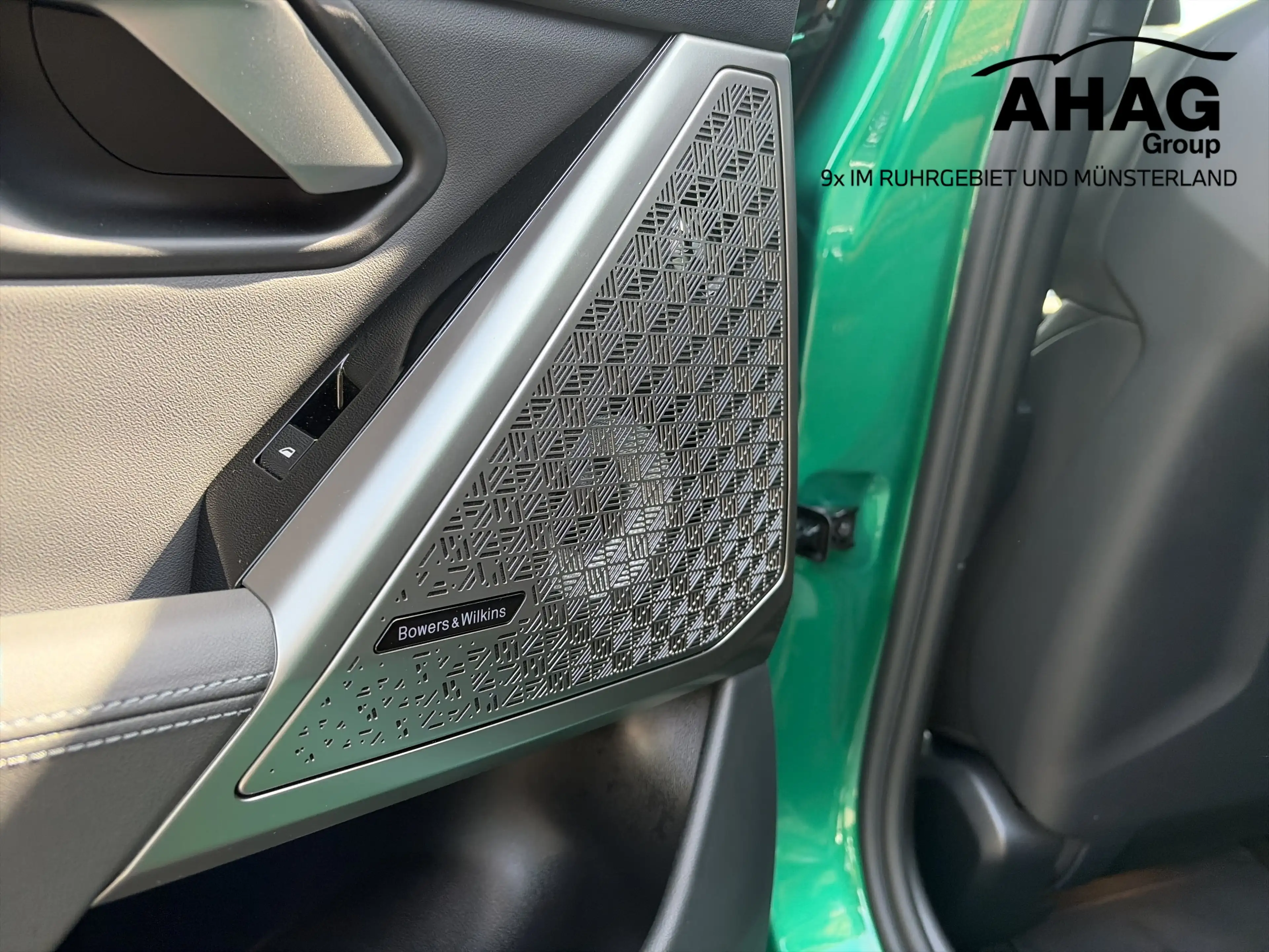 BMW M5 Touring — photo 13