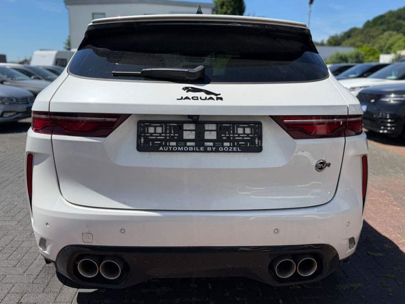 Jaguar F-Pace F-PACE SVR 575 Edition AWD *1. Hand — photo 4