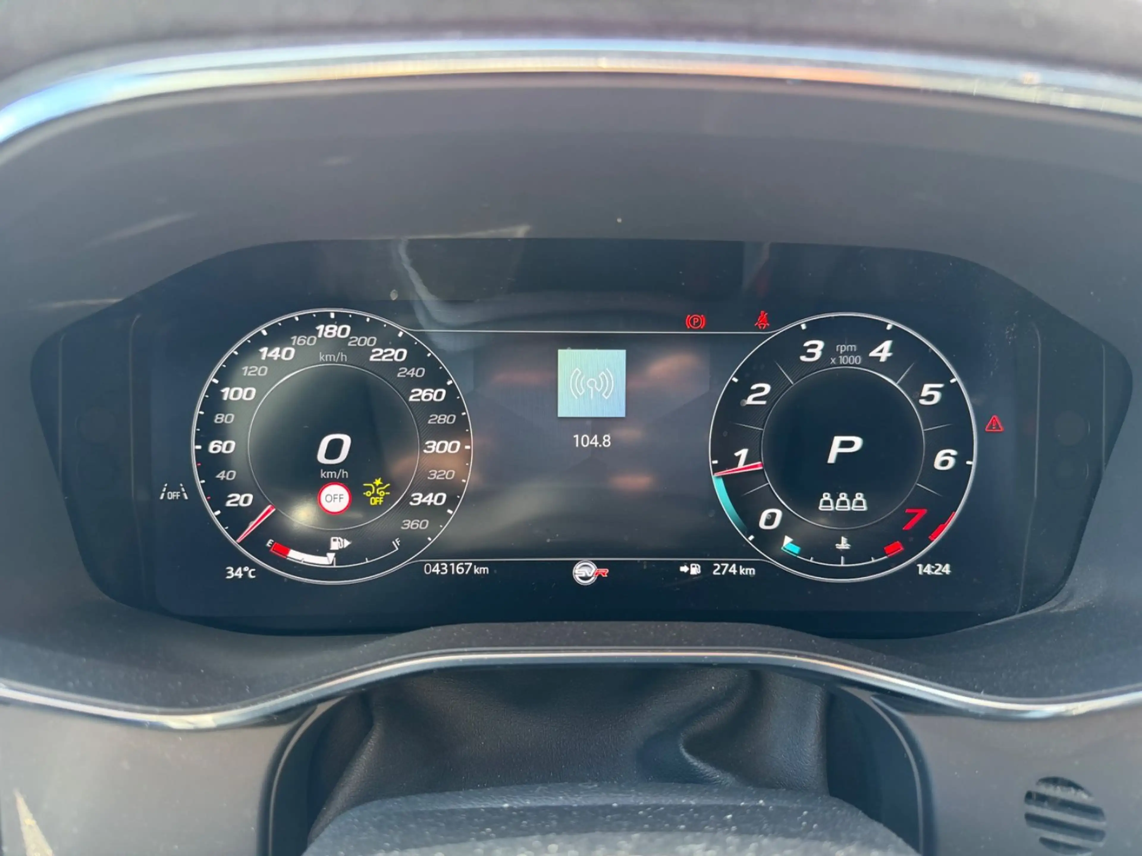 Jaguar F-Pace F-PACE SVR 575 Edition AWD *1. Hand — photo 14