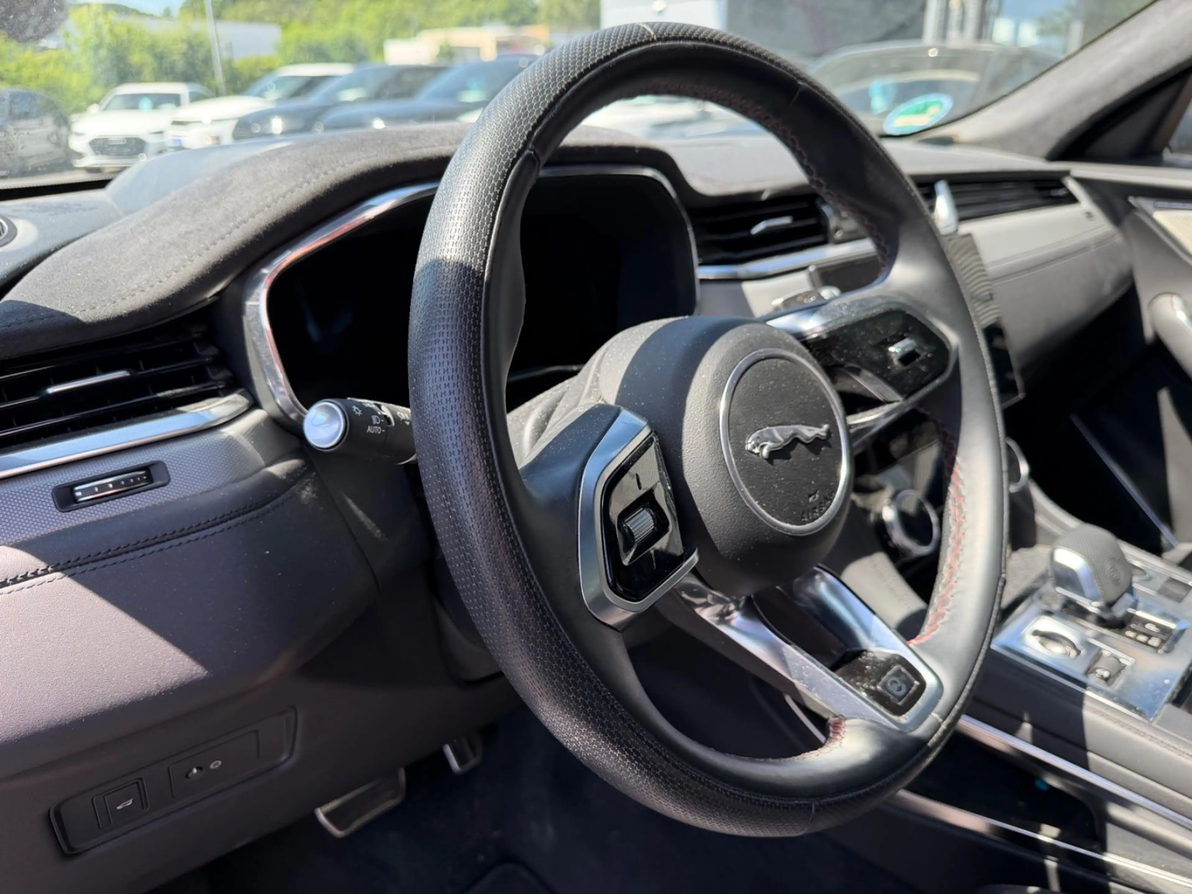 Jaguar F-Pace F-PACE SVR 575 Edition AWD *1. Hand — photo 13