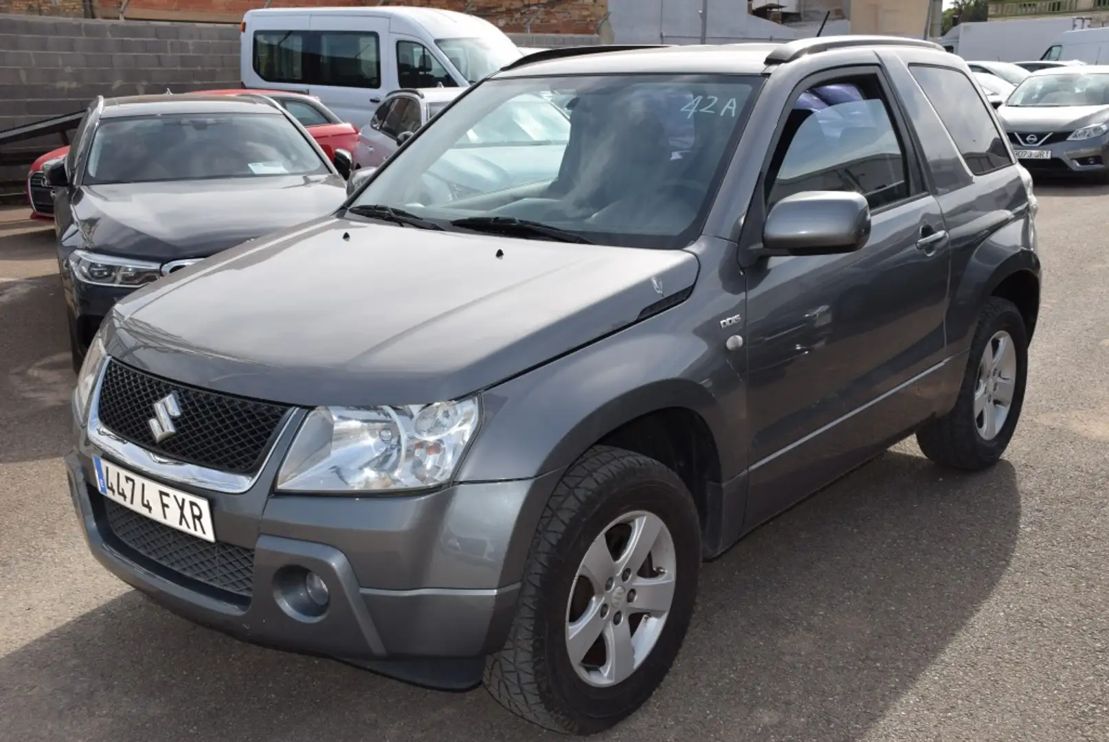 Suzuki Grand Vitara 1.9DDiS JX Gris - 2