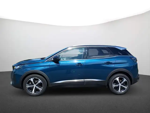 Peugeot 3008 view 4