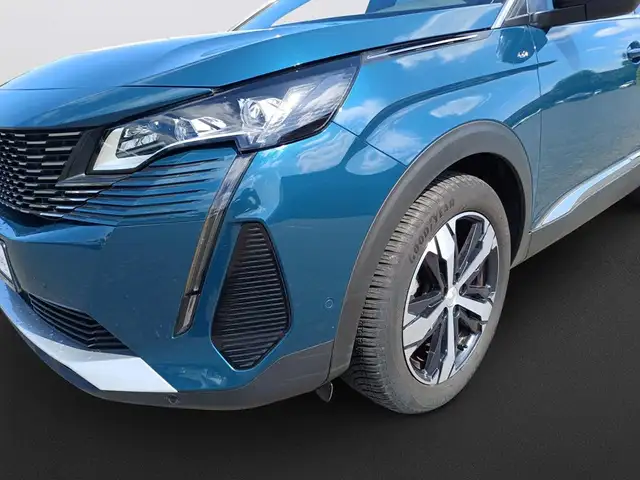 Peugeot 3008 view 9