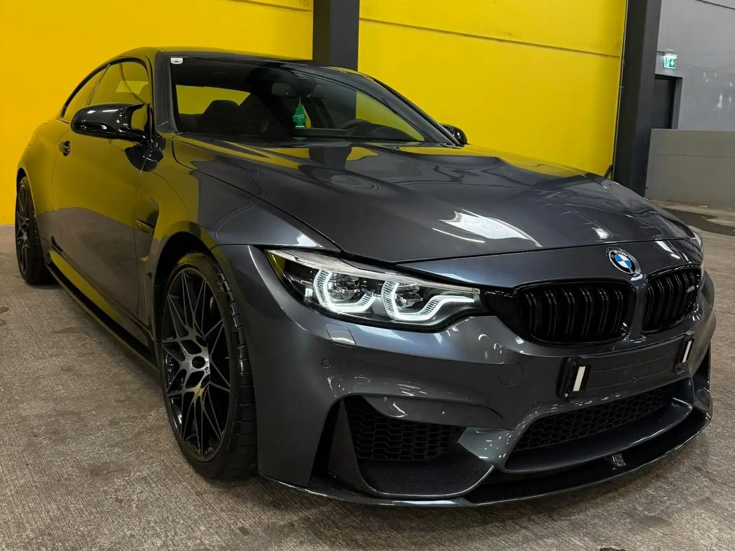BMW M4 M4 M-DKG Grau - 1