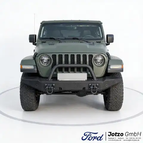 Jeep Wrangler Sahara