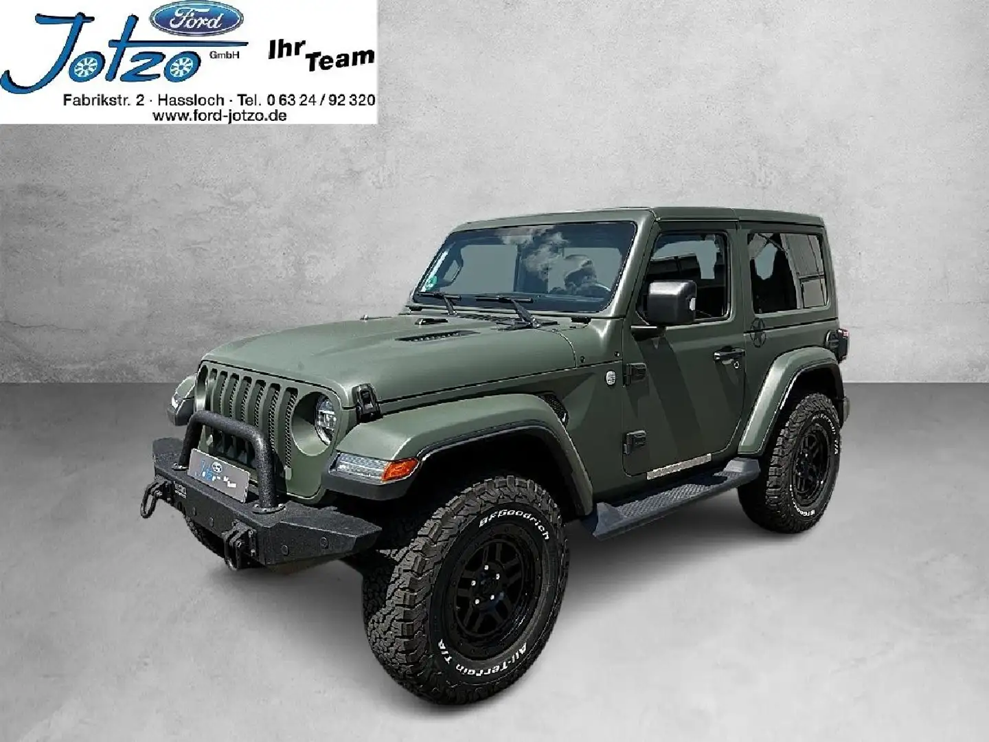Jeep Wrangler Sahara Zielony - 1
