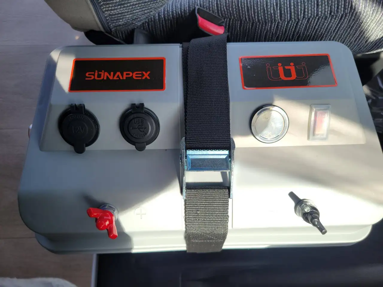 Mitsubishi Delica снимка Mitsubishi Delica