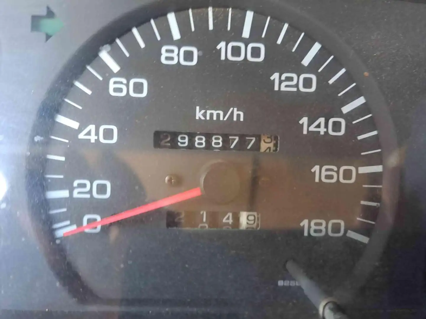 Nissan King Cab 2500 4x4 Grau - 2