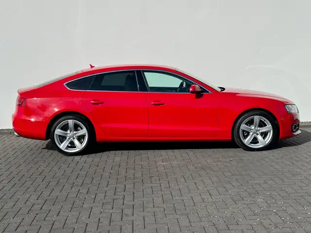 Audi A5 view 4