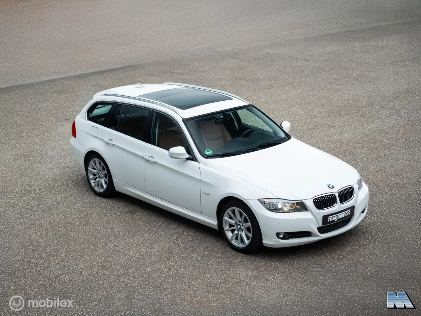 BMW 330 3-serie Touring 330i E91 AUT l HK audio l Pano l 2 Blanc - 2