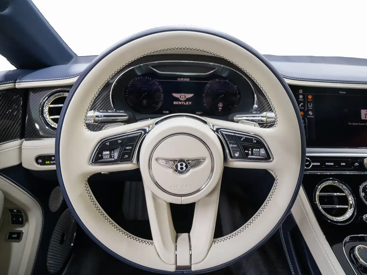 Bentley Continental 2022 — фото 13