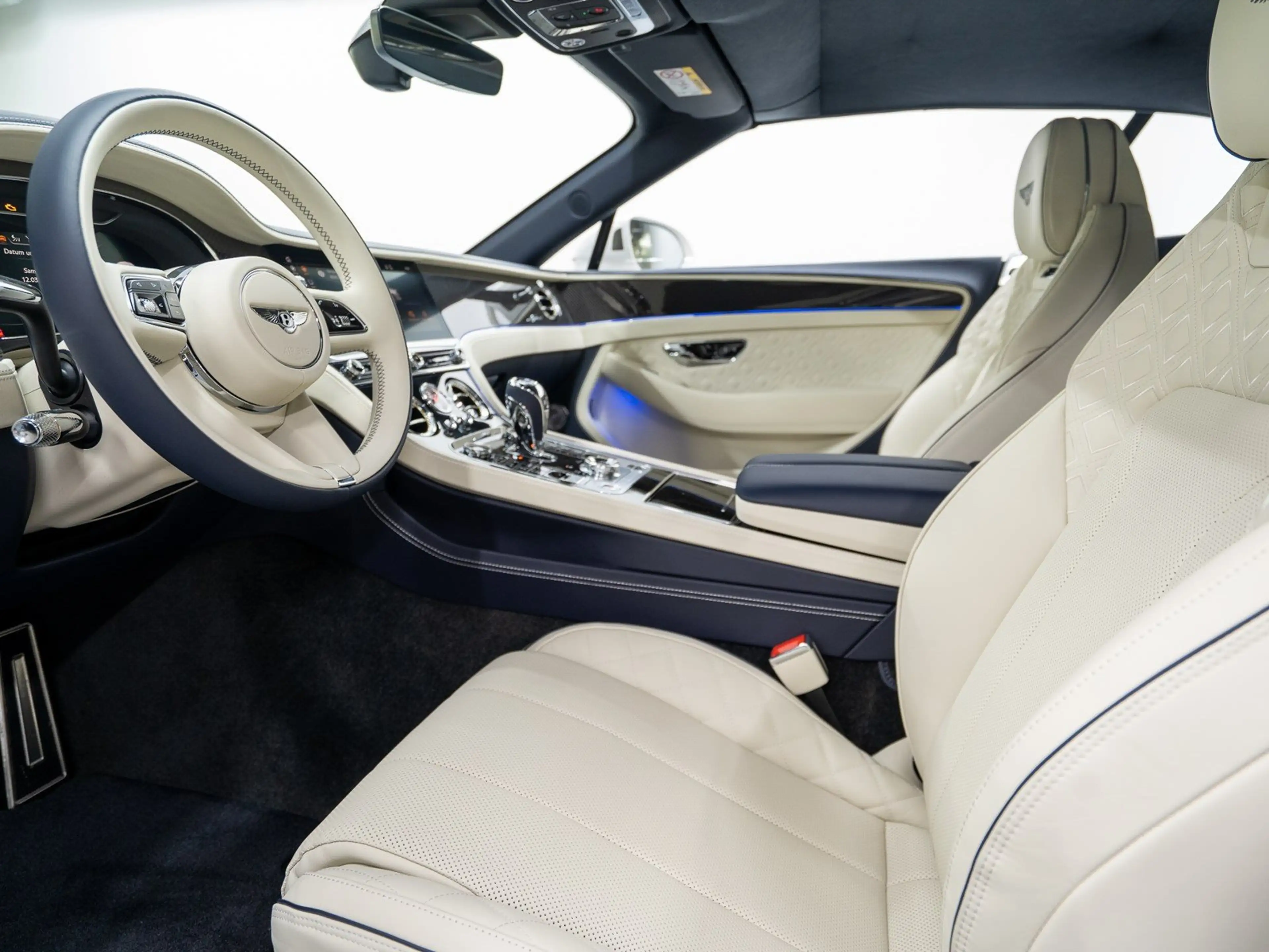 Bentley Continental GTC Speed — photo 7