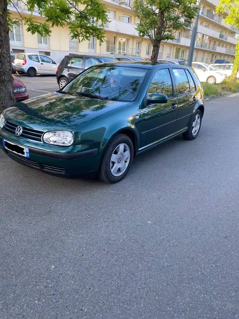 Volkswagen Golf - 2