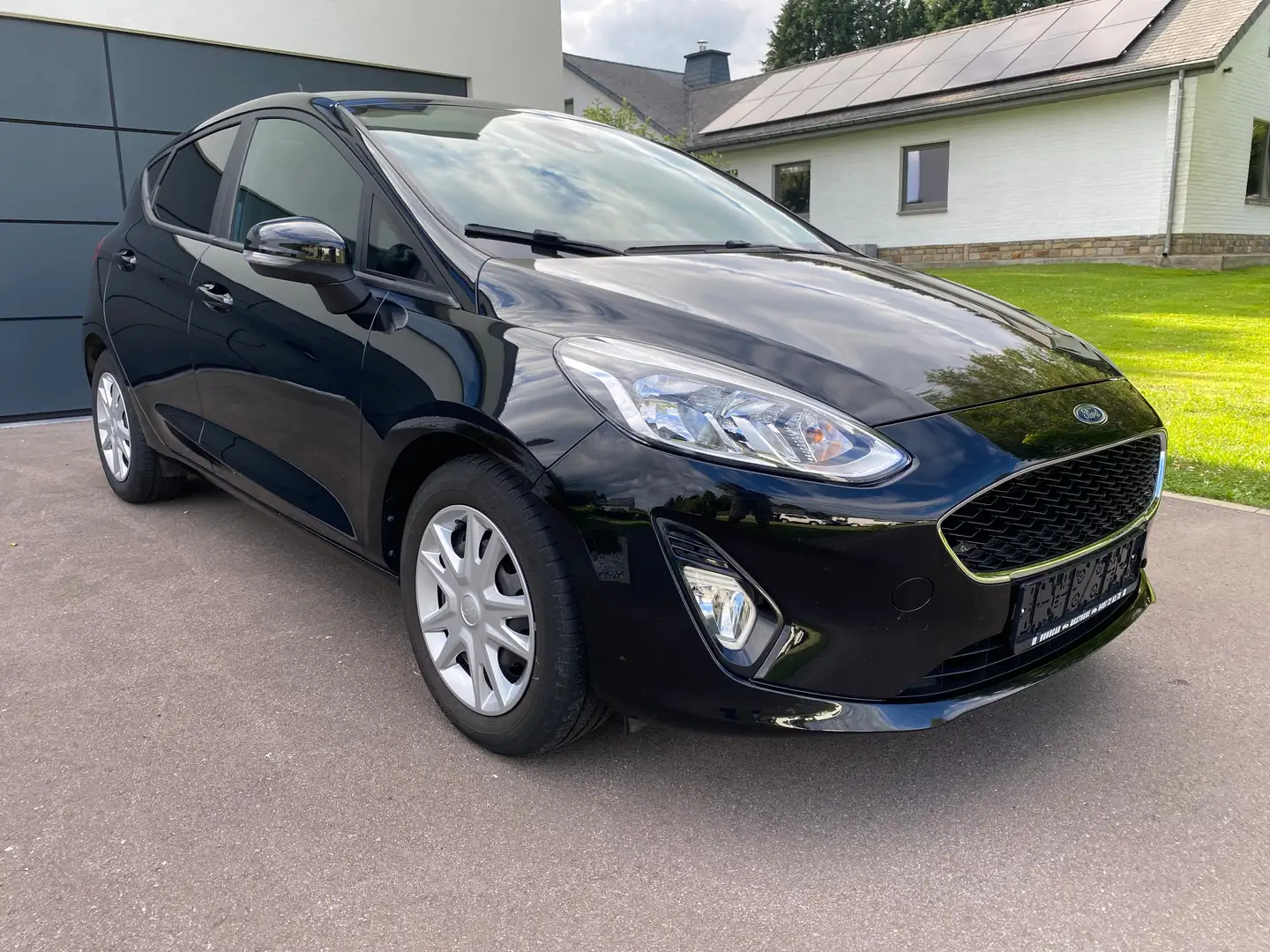 Ford Fiesta Fiesta 1.1i TOIT PANO OUVRANT - CLIM - CARPLAY Noir - 2