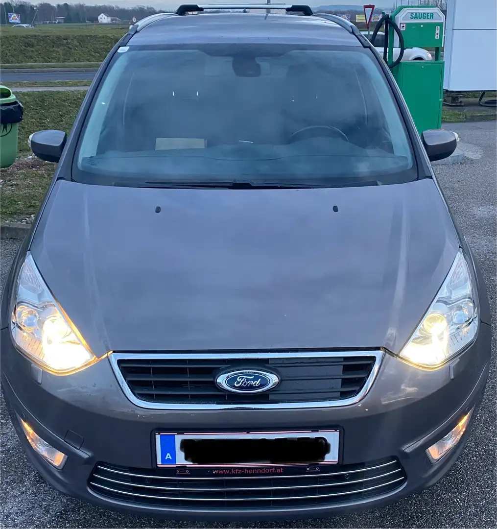 Ford Galaxy Titanium 2,0 TDCi DPF Aut. Grau - 1