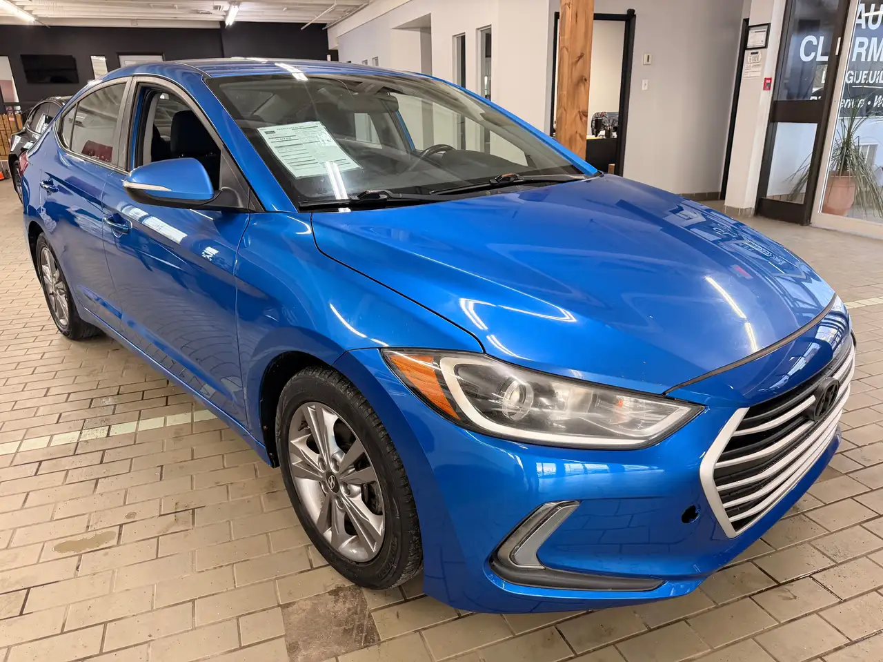 Hyundai ELANTRA снимка Hyundai ELANTRA