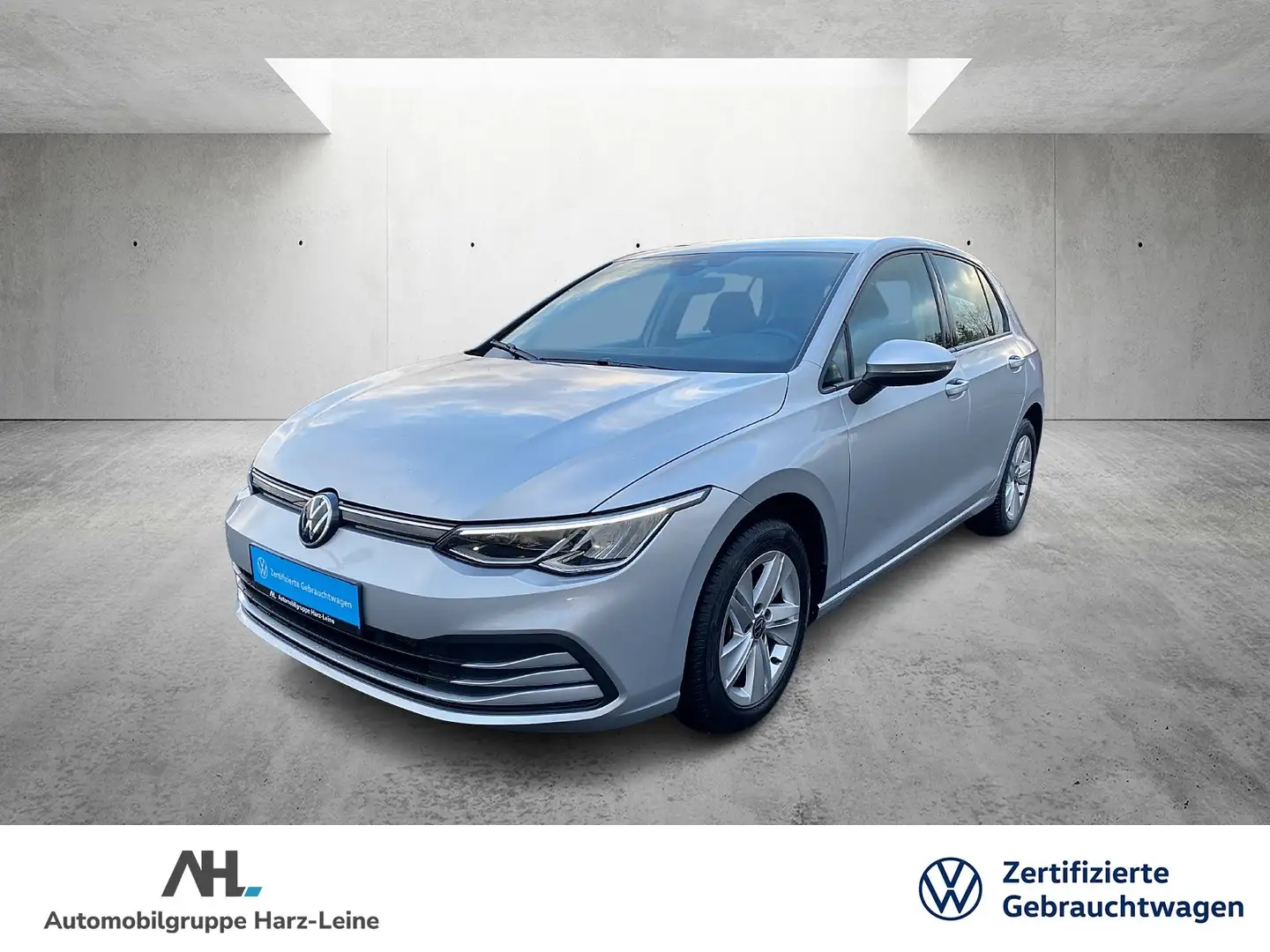 Volkswagen Golf VIII 1.5 TSI Life LED Navi PDC SHZ Silber - 1