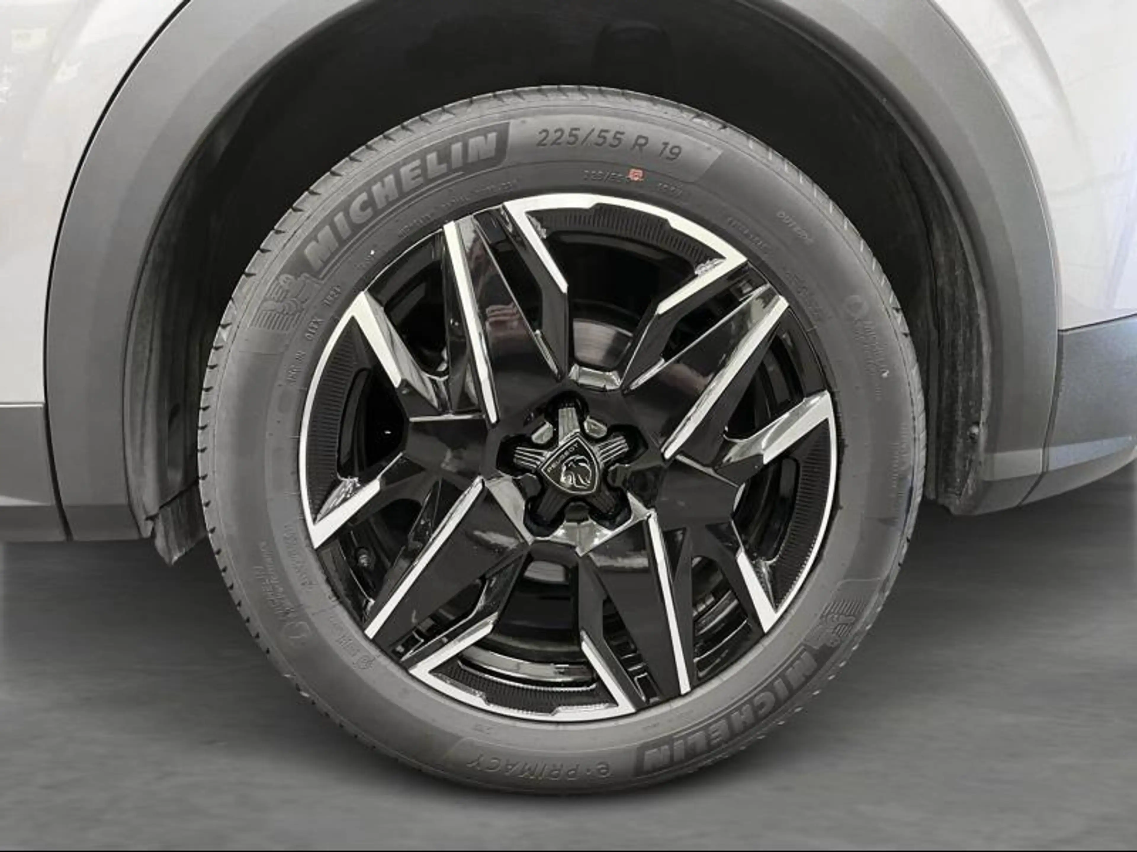 Peugeot 3008 Allure | 360° Camera | Carplay | Driver Alert — photo 9