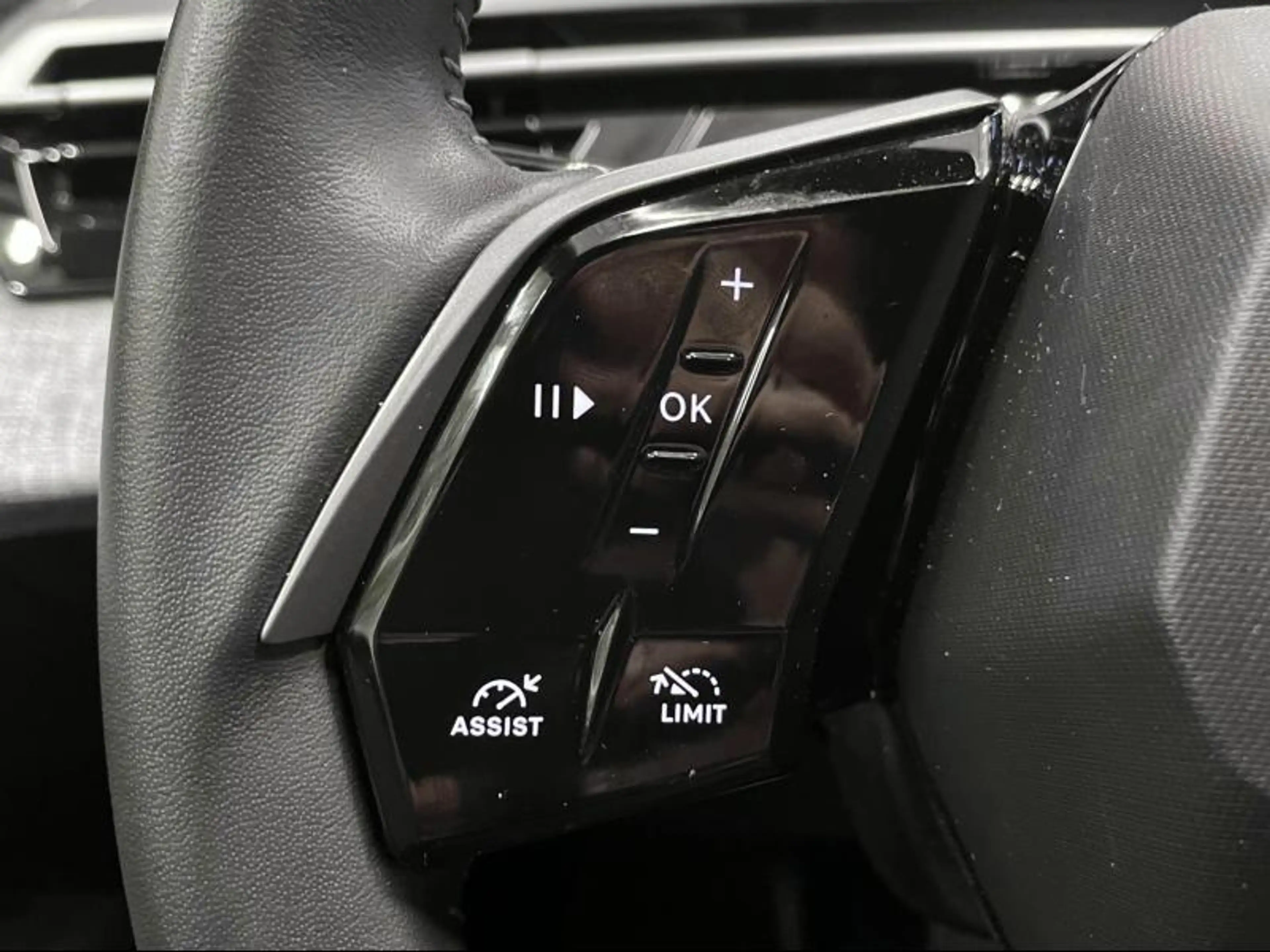 Peugeot 3008 Allure | 360° Camera | Carplay | Driver Alert — photo 22